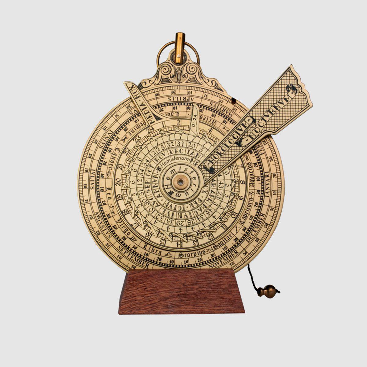 Hemisferium Nocturlabe 15 ∅ Replica on Stand (Pack of 1)